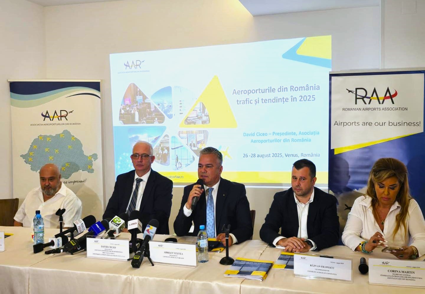 Aeroportul Brașov ajunge la pasagerul 500.000