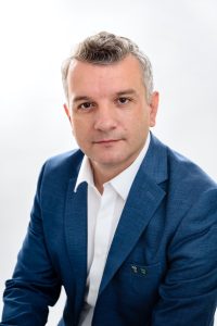 f5d73a16-a35a-4b23-82a5-6d6b533a358a